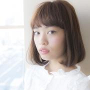 毛量が多くても大丈夫！“前髪パッツン系ボブ”でカジュアルかわいく♪ |