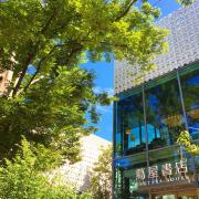 雨の休日は読書に浸りたい♡ 居心地のいいブックカフェ５選 - LOCARI（ロカリ）