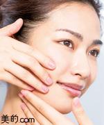 メイク崩れ女子必見！｜崩れないファンデーションの塗り方＆最強下地まとめ |