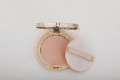 肌の透明感を5倍アップ！仕上げのパウダーを"色つき"に