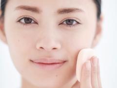 「NOTテカリ肌！ 夏のツヤ肌キープ術は？」解決策を人気H&Mが徹底解説！ |