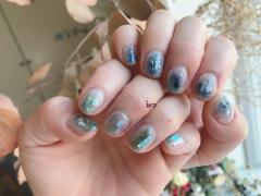 モードな手元＆足元を演出♡クールな寒色ネイル特集 - LOCARI（ロカリ）