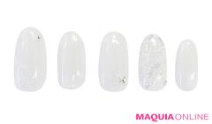 ホワイトの表情で魅せる、ピュアな「レース」ネイル | マキアオンライン（MAQUIA ONLINE）