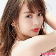 女らしいオレンジメイクを成功させるコツは、色選びとツヤ感！ | マキアオンライン（MAQU