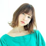 ハネ感×ハイライトがNEW！ 涼やかで小顔に見える夏顔スウィングボブ | マキアオンライン（