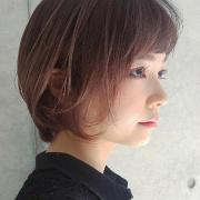 揺れる質感。夏の色気は“甘辛でツヤっぽく”つくる。2018SS【ショート・ボブ】