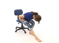 ツラい腰痛も楽になる！？スキマ時間にやりたい簡単ストレッチ
