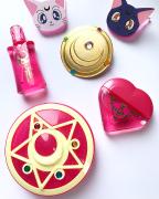 充血なんておしおきよ！可愛すぎる「セーラームーンコラボ目薬」本日発売♡ - LOCARI（ロカ