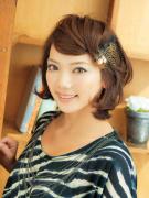二次会で映えるヘアアレンジ【15選】│結婚式などパーティーシーンで活躍する髪型・セルフ