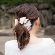 夏のお出かけに大活躍♡ピンやゴムを使わないクリップだけの時短アレンジ -