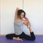 柔らかいカラダは痩せやすい♡パーツ別「宅ストレッチ」12選  -