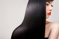 毎日のケアを見直して！髪にツヤを取り戻す方法