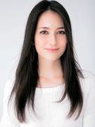 黒髪セミロングのまとめ｜ストレート、前髪なし、丸顔＆面長カバー、ヘアアレンジも！黒