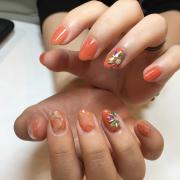 ジューシーカラーで夏満喫♡オレンジネイル７選 - LOCARI（ロカリ）