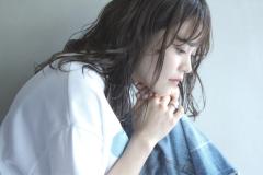 ミディアムヘアに噂のカラーを＋♪「○○○さんオシャレ♡」を狙う！