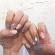  雰囲気ある指先で差を付ける♡この夏マネしたいお洒落ネイル特集 -