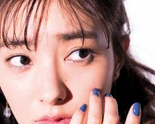 イヴ・サンローラン・ボーテの偏光アイライナーはさりげなく下まぶたに仕込むのが正解！