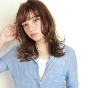 40代のためのセミロングパーマでおしゃれに見違える？