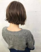 【秋カラー先取り！】人と被らず、後ろ姿だけでお洒落さが溢れること間違いなし