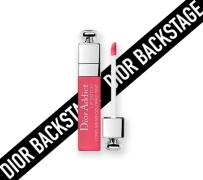 真夏のアクティブ行事に♡染め上げティントでキレイなリップをキープして -