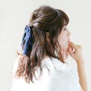 ALL300円！ 3COINS（スリーコインズ）のプチプラヘアアクセで定番ハーフアップを格上げ | マキ