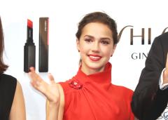 女子フィギュア・ザギトワ選手、氷上でも「発色がいい」“SHISEIDO メイクアップ”アンバサ