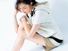 パーツモデル第一人者・金子エミさんが回答！ ひじ＆ひざのケア方法は？ |