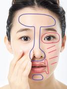 顔のパーツによってオイリーだったり乾燥したり…「オイリー混合肌」の正しいケア方法