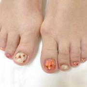 夏で終わりじゃない♡大人可愛い秋のフットネイル見本帳 -