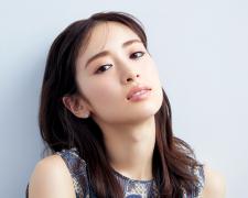 ランコム、カネボウ、エレガンス…2018年秋冬のトレンドリップに大人ベージュが再来！ |