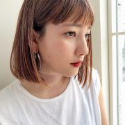 切りっぱなし風が新鮮！ おしゃれ女子のハイトーンストレートボブ | マキアオンライン（