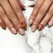 旬デザインで楽しむ♡秋のベージュネイルデザイン集 -