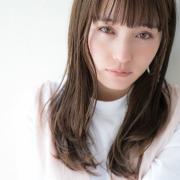 束感のある前髪28選｜ぱっつん系やシースルーバングなど切り方やワックスでのセット方法