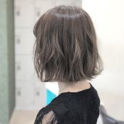 簡単なのにイメージ激変「ボブの毛先」内巻きにする？外ハネにする？ -