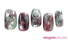 感性を刺激する、躍動感あふれるモードな「スプラッシュ」ネイル！ | マキアオンライン（