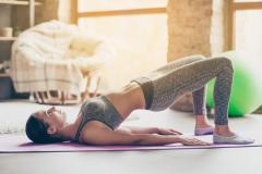 アラサー女子必見！驚くほど痩せる「腹筋トレーニング」7連発 -