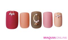 旬カラーをまろやかにする「マット」ネイルは、アクセ風パールで女子力UP！ | マキアオンラ