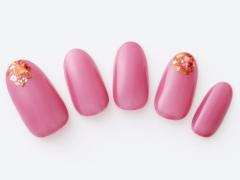 【365日ネイル】秋の陽ざしを指先に集めて…ローズピンクネイルをオータムモードに |