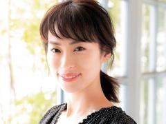 リップメイクは欠かさない！ 美容家・岡本静香さんの最新お気に入りリップとは？ |