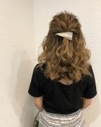 簡単ハーフアップアレンジで毎日を華やかに可愛く♡ - ビューティーガール