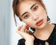 ディオール、ランコム、YSL…“和渋カラー”で秋のお洒落顔に！｜中山友恵的トレンド |