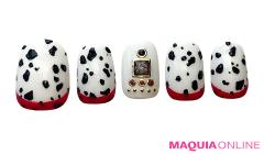 赤リップみたいなラインで色っぽかわいい。「アニマル柄」で小悪魔な指先に | マキアオン