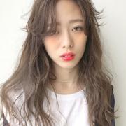 今季アッシュグレーが話題！こなれたアンニュイな髪色にしてみない？ - ビューティーガー