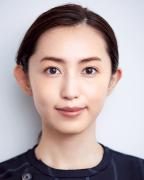 SUQQU、アルマーニ、マキアージュ…グリーンアイシャドウで大人っぽモダンメイク |