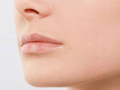 ニキビの原因を徹底解説｜大人ニキビについて皮膚科医に聞く！おでこ・頬などのニキビ対