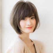 ボリュームが出ないペタンコ髪は“厚め前髪×ひし形ショートボブ”でトップふんわり＆小顔