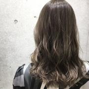 【2018年カラー】“透明感とツヤ“の手に入るイルミナカラーにトライ！☆ - ビューティーガ