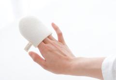 冬の乾燥肌をいたわる♡ふわふわな触り心地＆たっぷり泡立つシルクミトン - ビューティー