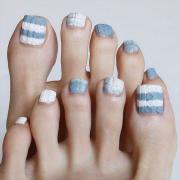 100均アイテムでできる！ セルフで簡単ニットネイル【ギ☆のセルフネイル手本帖】 | マキア