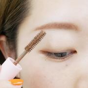 垢抜け顔GET！眉ブリーチで”ちょい色を抜く”のがおしゃ眉への近道です - ビューティーガ